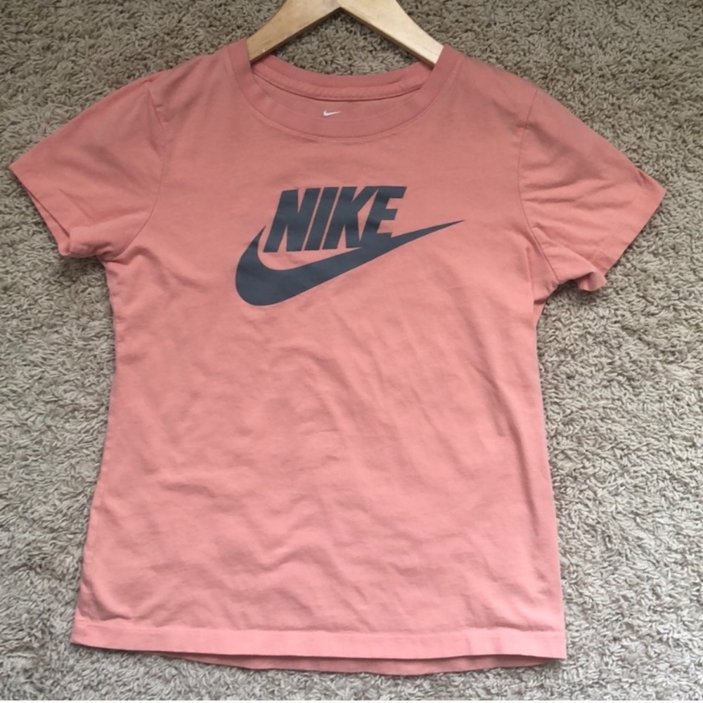 The Nike Tee